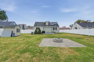 1426 Roosevelt Ave, Springfield, MA 01109 - Photo 31