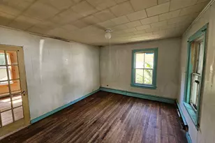 28 Carpenter St, Warren, MA 01083 - Photo 7