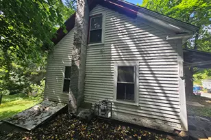 28 Carpenter St, Warren, MA 01083 - Photo 3