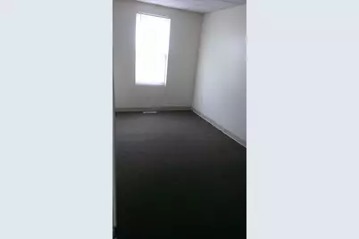 119 Wade St #2B, Fall River, MA 02721 - Photo 3