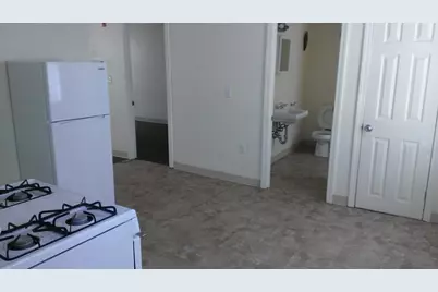 119 Wade St #2B, Fall River, MA 02721 - Photo 1