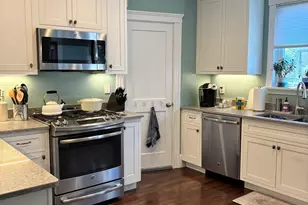 147 Manthorne Rd, Boston, MA 02132 - Photo 7
