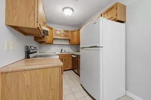 21 Middlesex Ave, Worcester, MA 01604 - Photo 13