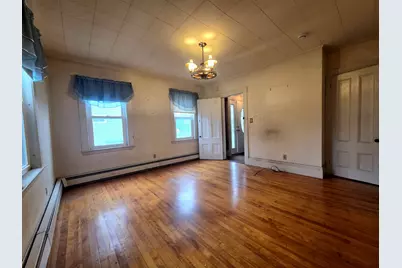 4 Upham St, Salem, MA 01970 - Photo 13