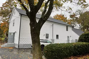 50A Douglas St, Uxbridge, MA 01569 - Photo 3