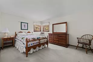 5 Bamberg Dr, Woburn, MA 01801 - Photo 17