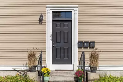 104 Tenth #1R, Lowell, MA 01850 - Photo 25
