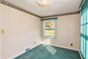 65 Ridgeway Dr, Agawam, MA 01030 - Photo 17