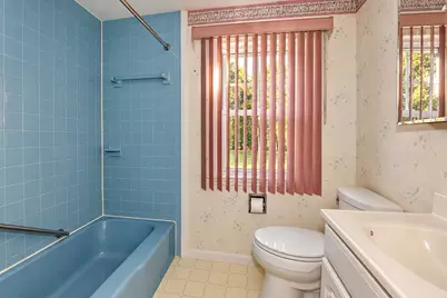 65 Ridgeway Dr, Agawam, MA 01030 - Photo 15
