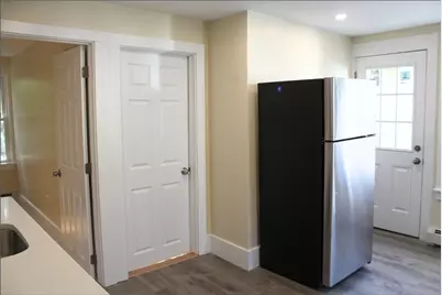 78 Endicott St #1R, Peabody, MA 01960 - Photo 5