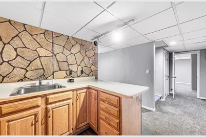 908 Frank Smith Rd, Longmeadow, MA 01106 - Photo 35