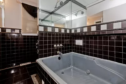 688 S West St, Agawam, MA 01030 - Photo 25