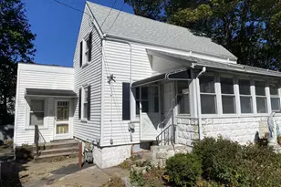 31 Water St, Quincy, MA 02169 - Photo 1