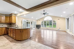 382 Miller St, Ludlow, MA 01056 - Photo 9
