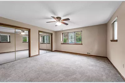 382 Miller St, Ludlow, MA 01056 - Photo 27