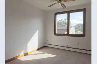 10 Pelham St, Billerica, MA 01821 - Photo 15