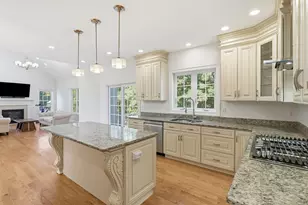 27 McIntosh Ln, Littleton, MA 01460 - Photo 9
