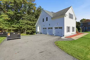 27 McIntosh Ln, Littleton, MA 01460 - Photo 3