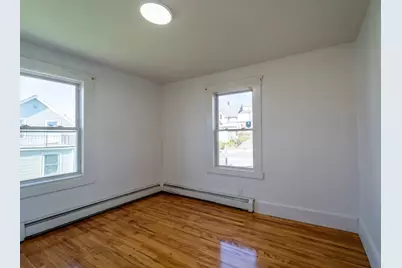 12 Chrome St, Worcester, MA 01604 - Photo 13