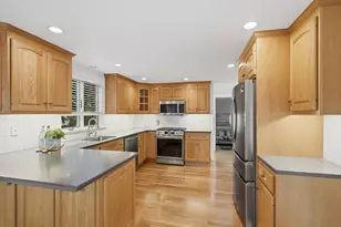 17 Winthrop Ave, Braintree, MA 02184 - Photo 11