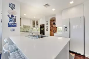 99 Florence St, Newton, MA 02467 - Photo 15