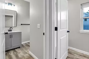 70 Court St, Westfield, MA 01085 - Photo 7