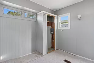 460 Collins St, Attleboro, MA 02703 - Photo 19