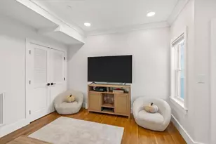 246 Athens St, Boston, MA 02127 - Photo 13