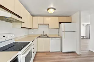 8 9th St, Medford, MA 02155 - Photo 13