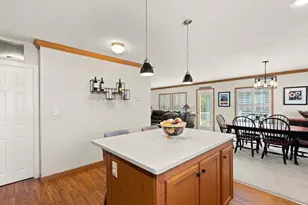 16 Skyview Dr, Brockton, MA 02301 - Photo 5