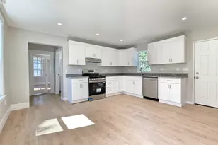 603 Woburn St, Wilmington, MA 01887 - Photo 3