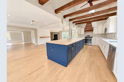 40 Brooks Pond Rd, Spencer, MA 01562 - Photo 9