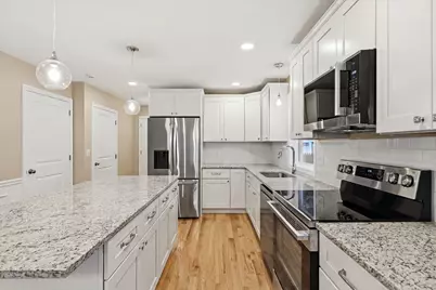 167 Dorset St, Springfield, MA 01108 - Photo 17