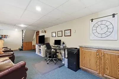 41 Lower Beverly Hls, West Springfield, MA 01089 - Photo 31