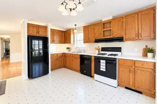 23 Chesapeake Rd, Holbrook, MA 02343 - Photo 3