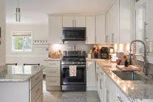21 Englewood Ave, Worcester, MA 01603 - Photo 5