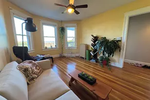 93 Mt Ida Rd, Boston, MA 02122 - Photo 3