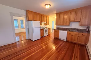 81 Winter St, Bellingham, MA 02019 - Photo 3