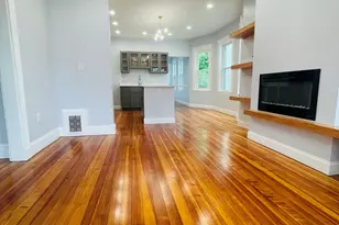 21 Crowell St, Boston, MA 02124 - Photo 5