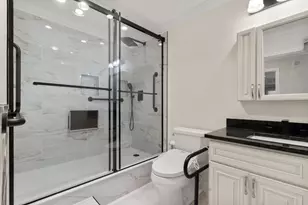16 Harcourt St, Boston, MA 02116 - Photo 13