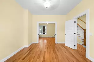 20 Linden St, Holyoke, MA 01040 - Photo 7