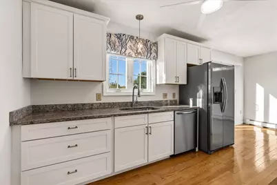 20 Lincoln St, Millville, MA 01529 - Photo 9