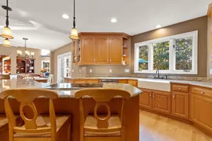 15 Comstock Dr, Wrentham, MA 02093 - Photo 11