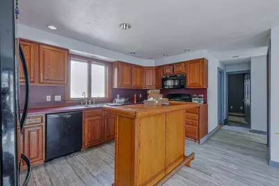 208 Railroad, Abington, MA 02351 - Photo 23