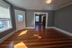 13 Everett St, Lynn, MA 01904 - Photo 3