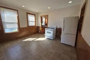 13 Everett St, Lynn, MA 01904 - Photo 9