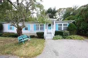 18 B Leisurewoods Dr, Rockland, MA 02370 - Photo 1