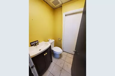 16 Central Sq #1W, Bridgewater, MA 02324 - Photo 9