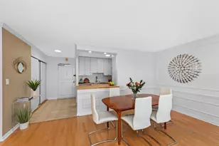 2 Hawthorne Pl, Boston, MA 02114 - Photo 7