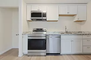 75-77 Colonel Bell Dr, Brockton, MA 02301 - Photo 11